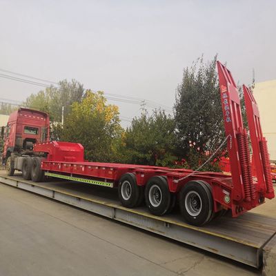 銀礦石運輸利器 10米重型側翻全掛車市場行情與選購指南